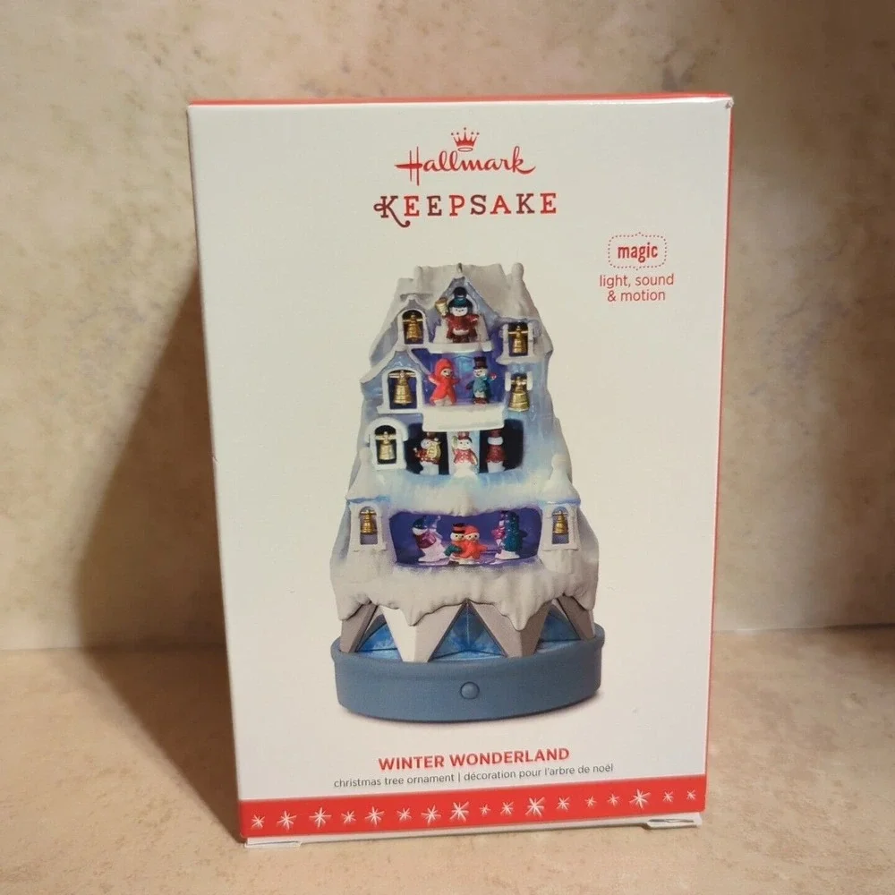 Hallmark Magic Ornament‎ WINTER WONDERLAND Light Sound Motion Brand New